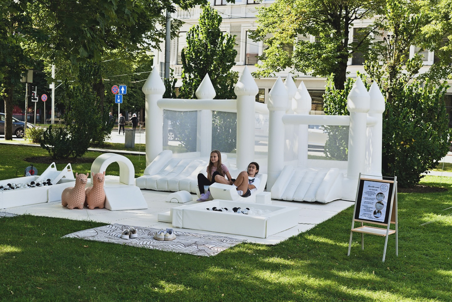 Elmi Play - Image 1