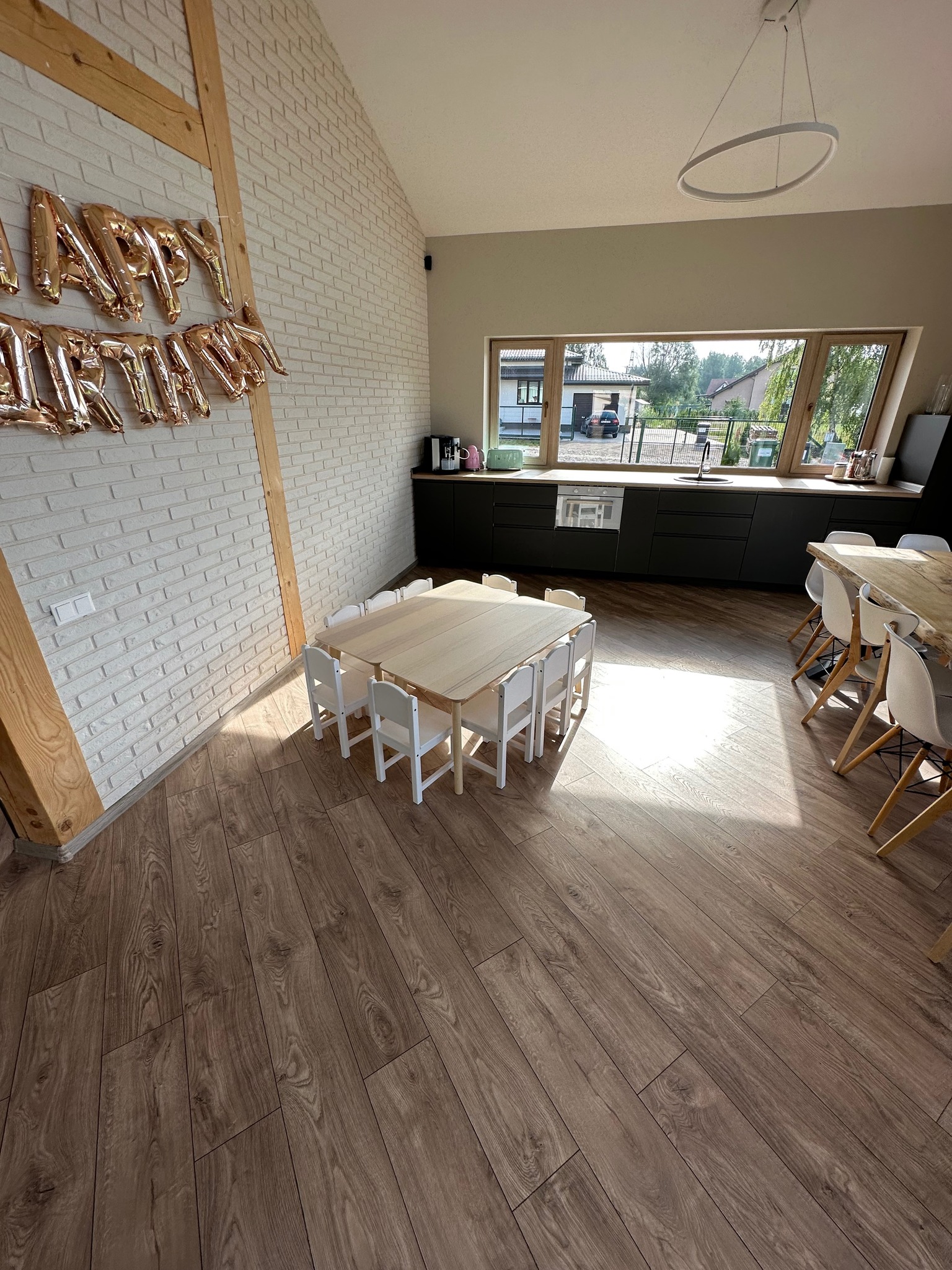 Happy Time - Image 5