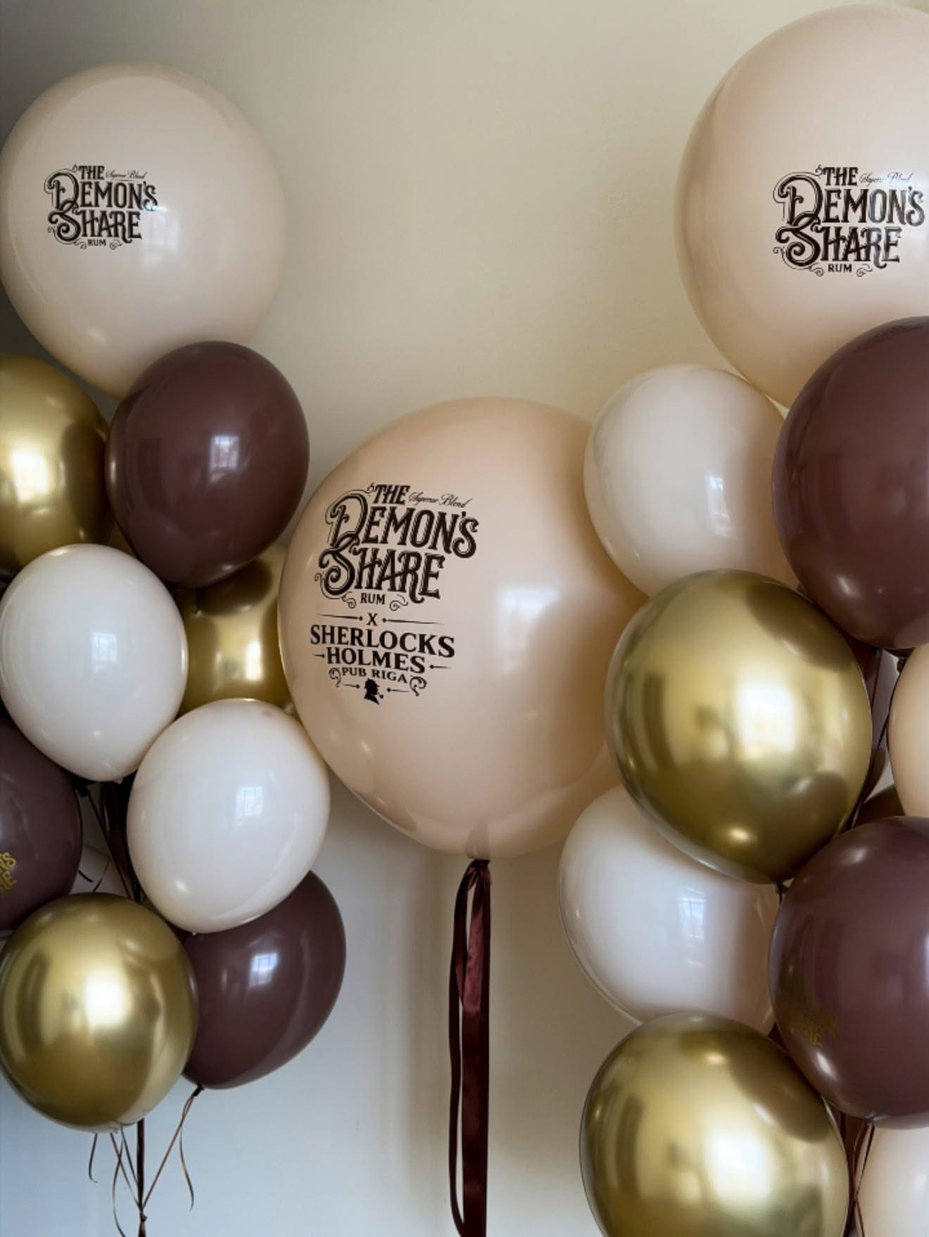 Balloon garlands and decorations - Image 2